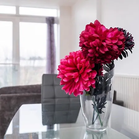 Getaway, 2-bed Flat, Balcony, With Parking * Birmingham